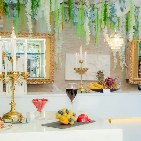 Imperia فندق فارنا