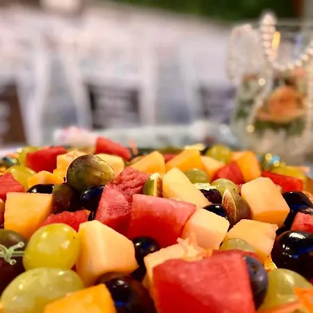 Imperia فندق فارنا