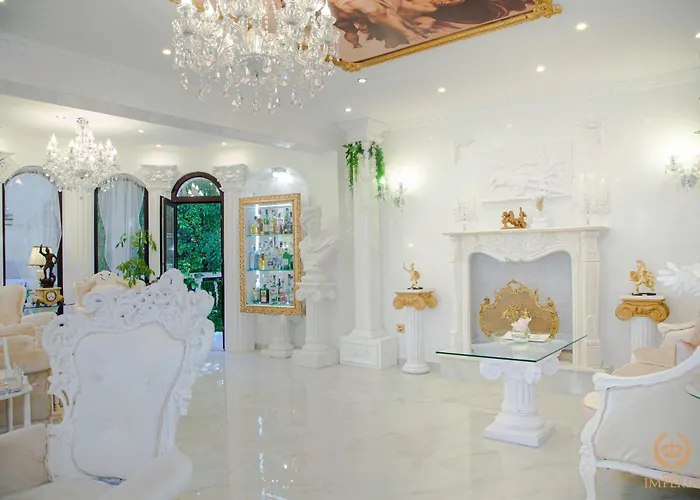 Imperia ホテル 3*