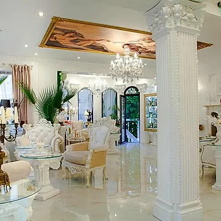 Imperia Hotel